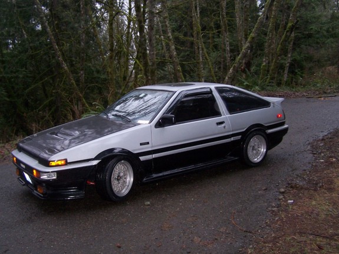 two tone AE86 on September